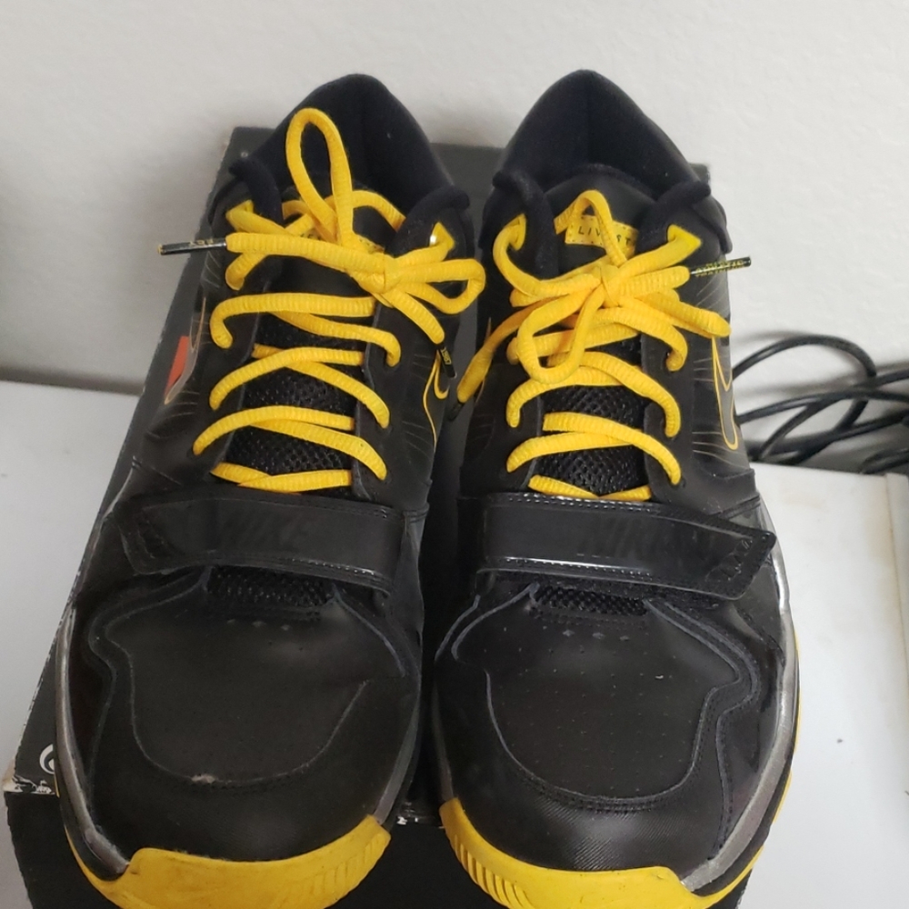 Nike Trainer 1.2 Mid LAF "Livestrong" - Picture 2 of 5